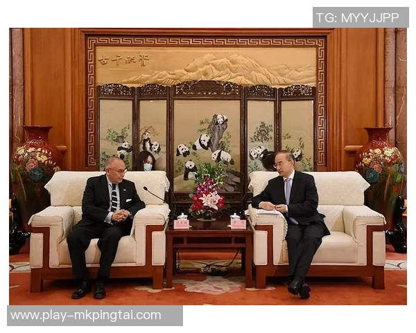 实时新闻深度对话黄强如何在排球世界中追逐梦想与挑战人生